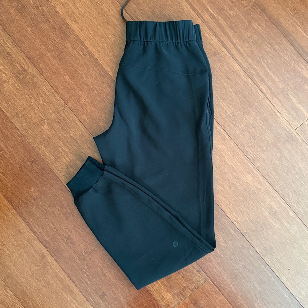 Lululemon On the Fly Jogger Black 4